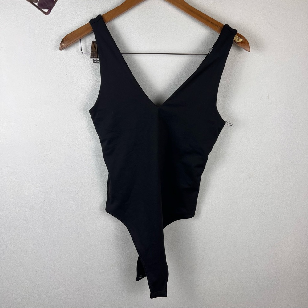 Vuori Halo Bodysuit - Picture 2 of 5